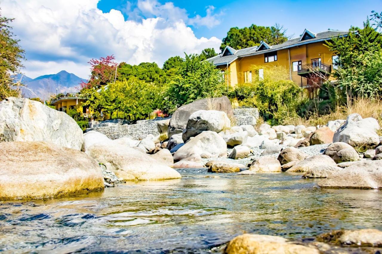 Prakriti Aalay - Riverside Mountain View Boutique Eco Resort Дармсала Екстер'єр фото